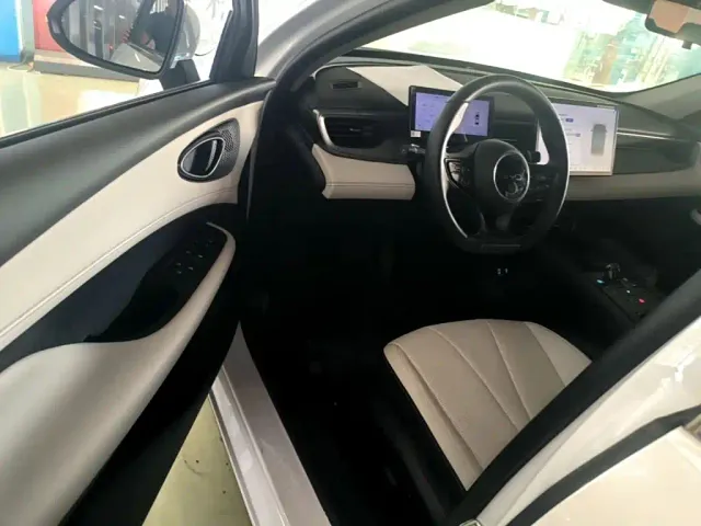BYD Seal 05 DM-i — Фото автомобиля 15