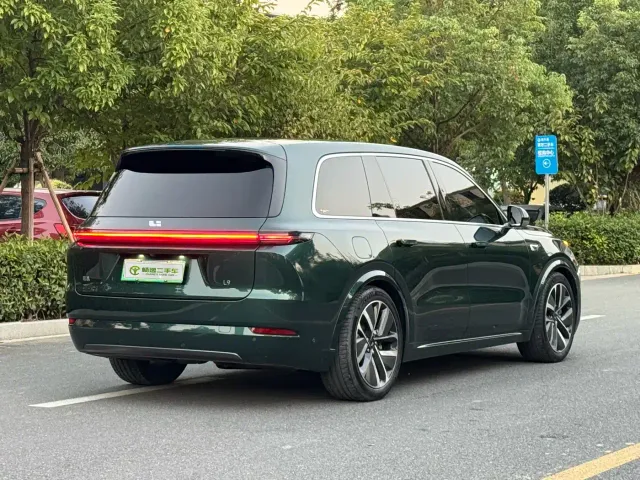 Li Auto L9 — Фото автомобиля 3