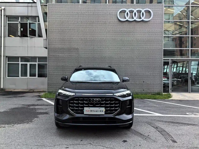 Audi Q6 — Фото автомобиля 2