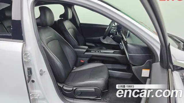 Hyundai Ioniq 6 — Фото автомобиля 11