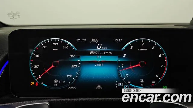 Mercedes-Benz GLB-Class — Фото автомобиля 11