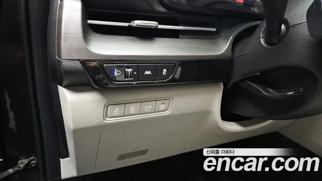 Kia Canival Carnival 4 поколение Дизель 9 мест Signature — Фото автомобиля 15