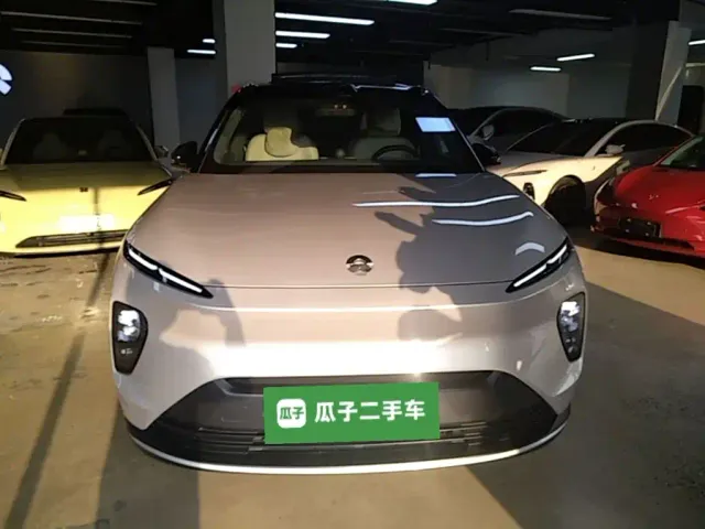 Nio ES8 — Фото автомобиля 2