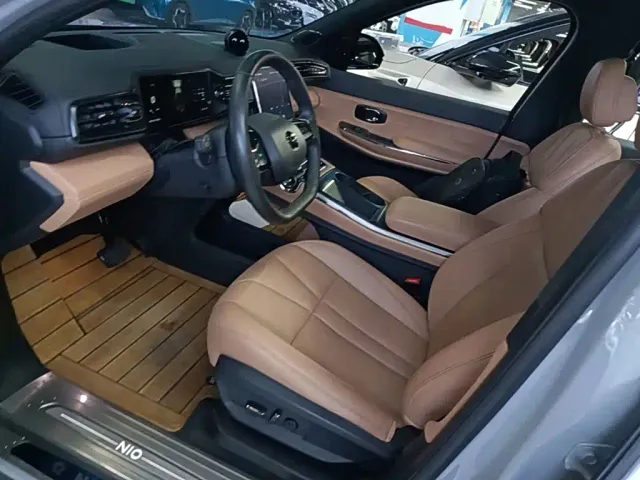 NIO NIO ES8 2020 580KM 6-Seater — Фото автомобиля 14