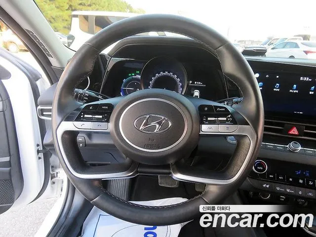 Hyundai Avante CN7 — Фото автомобиля 8