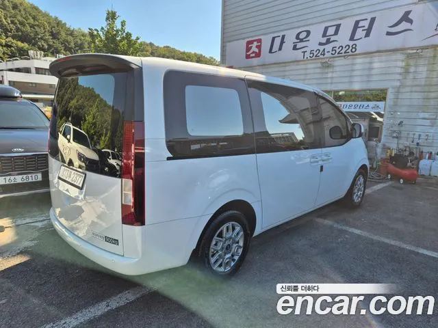 Hyundai Staria — Фото автомобиля 3