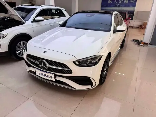 Фотография автомобиля — Mercedes-Benz C-Class