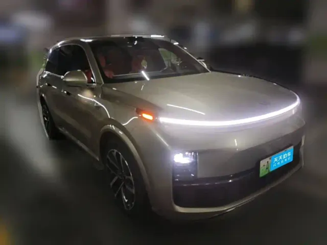 Li Auto L9 — Фото автомобиля 3