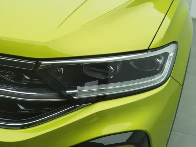 Volkswagen T-Roc — Фото автомобиля 7