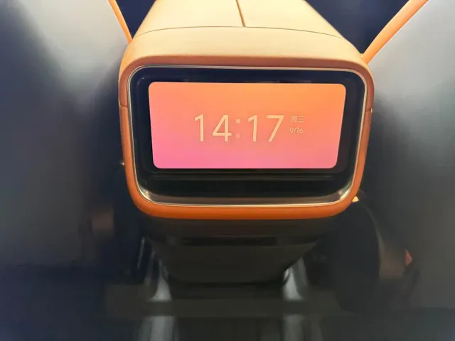 Xiaomi YU7 — Фото автомобиля 14