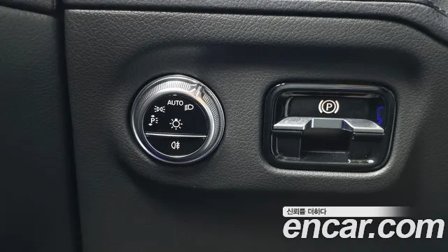 Mercedes-Benz EQS — Фото автомобиля 24
