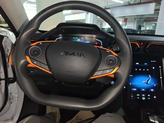 Dongfeng Yixuan — Фото автомобиля 10