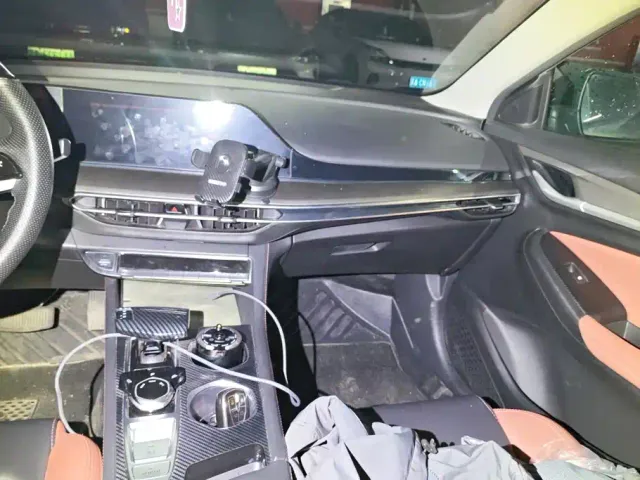 Changan Eado — Фото автомобиля 13