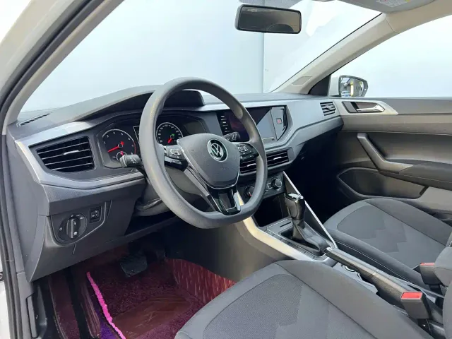 Volkswagen Polo — Фото автомобиля 9