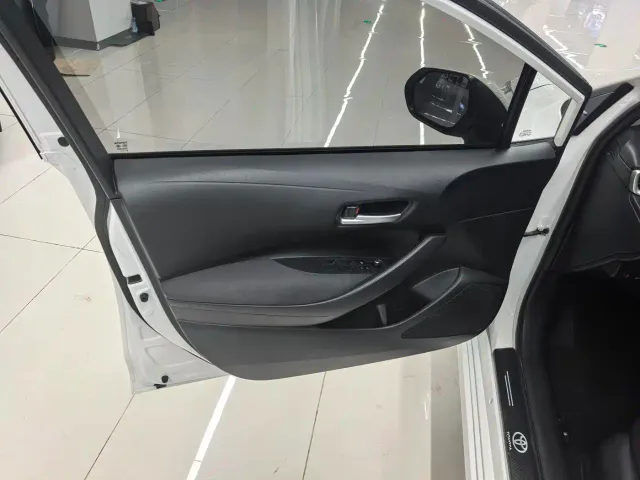Toyota Corolla — Фото автомобиля 7