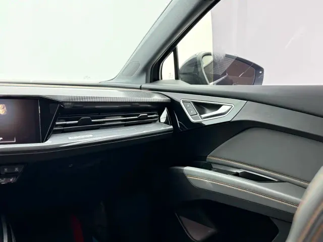 Audi Q4 e-tron — Фото автомобиля 16