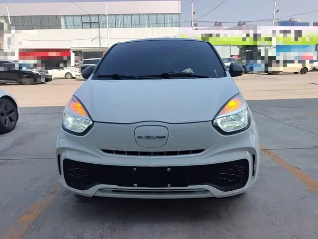Roewe Clever — Фото автомобиля 2