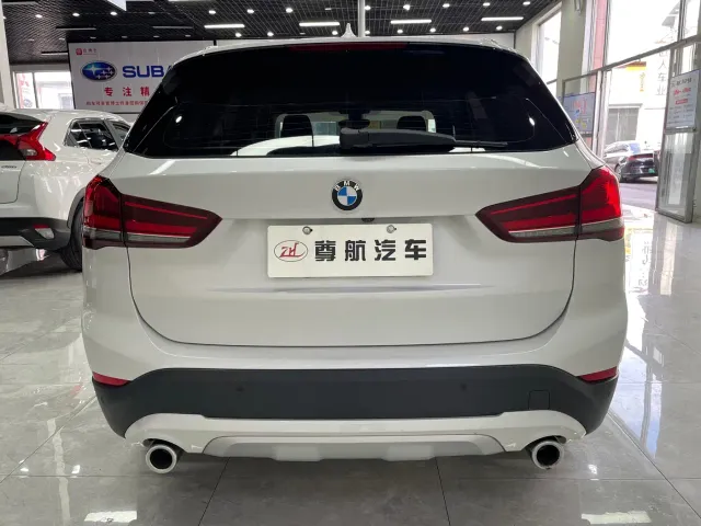 BMW X1 — Фото автомобиля 7