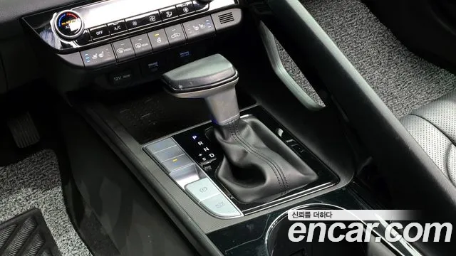Hyundai AVANTE Avante (CN7) — Фото автомобиля 9
