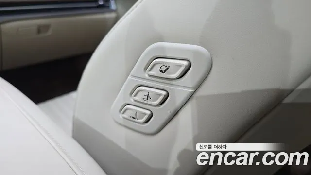 Hyundai Grandeur GN7 — Фото автомобиля 28