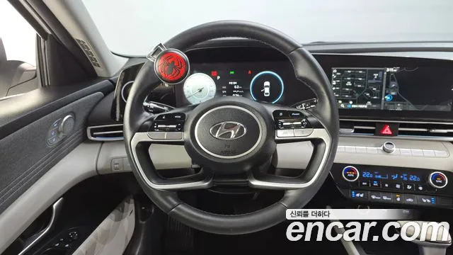 Hyundai Avante CN7 — Фото автомобиля 12