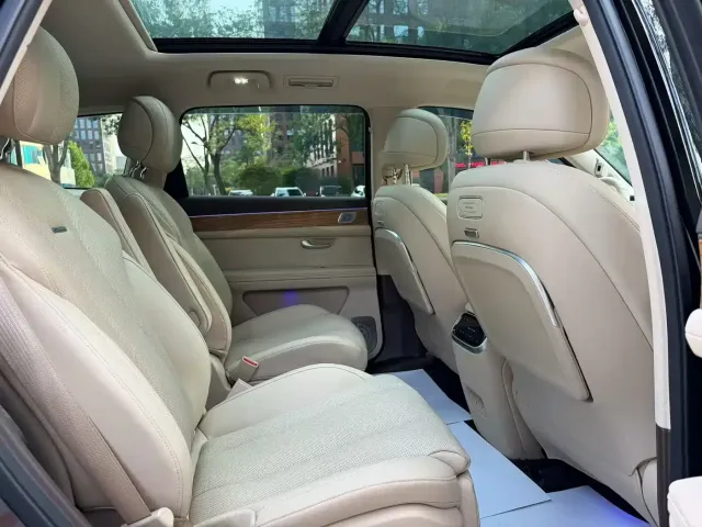 AITO Wenjie AITO M7 2024 1.5T Smart AWD Max 6-Seater — Фото автомобиля 4
