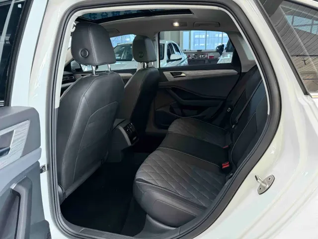 Volkswagen Sagitar — Фото автомобиля 14