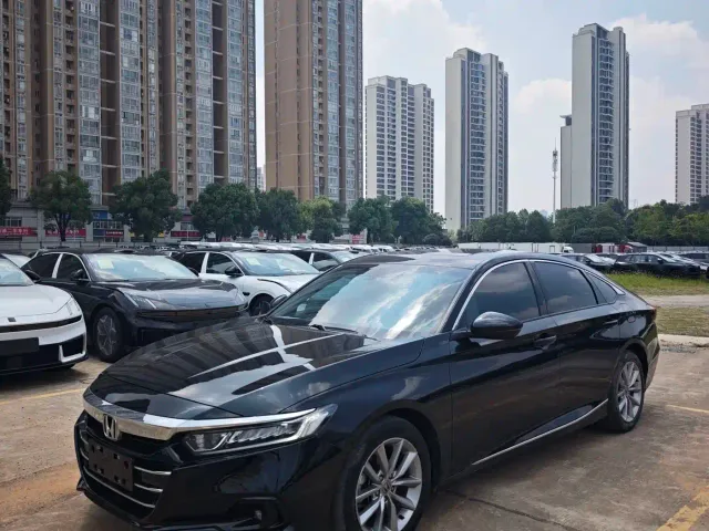 Фотография автомобиля — Honda Accord
