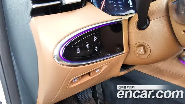Genesis GV70 2.5T Бензин AWD — Фото автомобиля 20