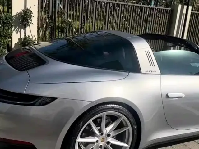 Porsche 911 — Фото автомобиля 5