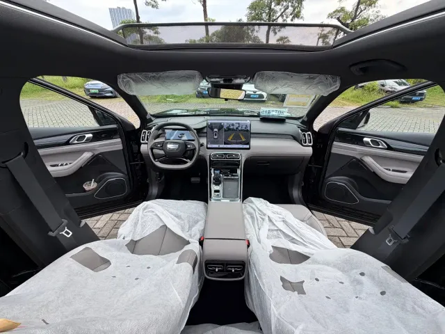 Geely Boyue L — Фото автомобиля 24