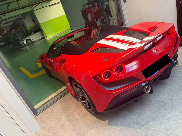 Ferrari F8 — Фото автомобиля 7