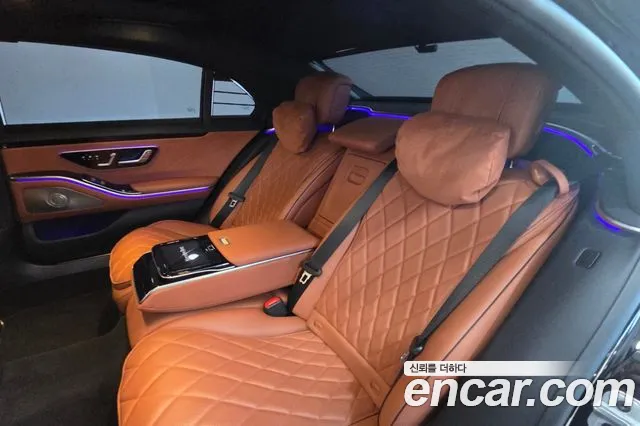 Mercedes-Benz S-Class — Фото автомобиля 10