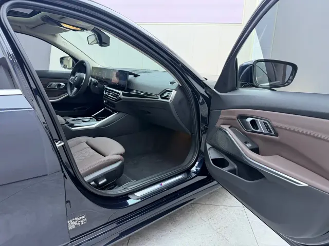 BMW 3 Series — Фото автомобиля 21