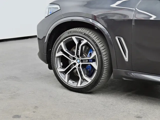 BMW BMW X5 2022 Facelift xDrive 40Li Premium M Sport Package — Фото автомобиля 21