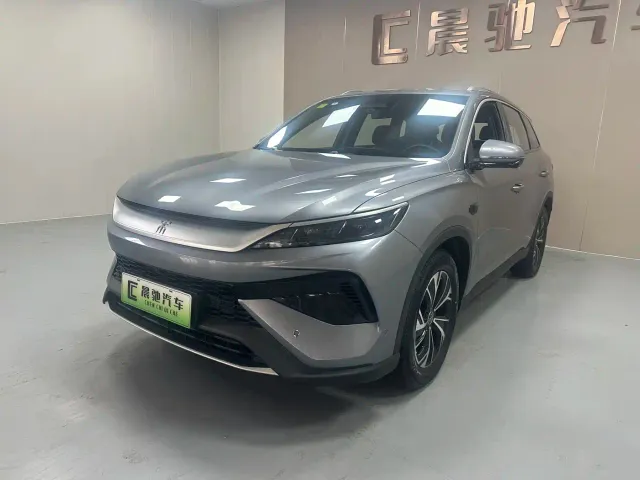 Фотография автомобиля — BYD Song Pro