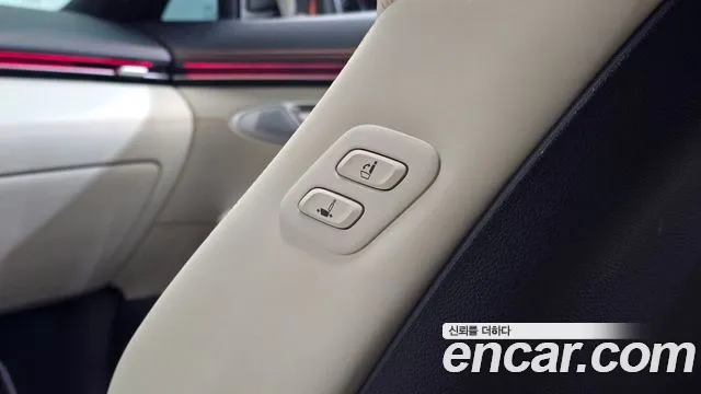 Genesis GV70 — Фото автомобиля 25