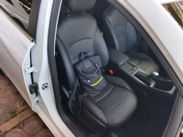Roewe i5 — Фото автомобиля 24