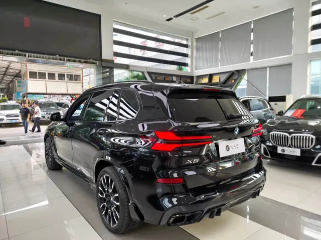 BMW X5 — Фото автомобиля 4