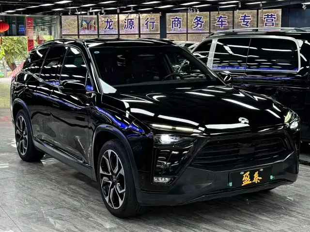 Nio ES8 — Фото автомобиля 3