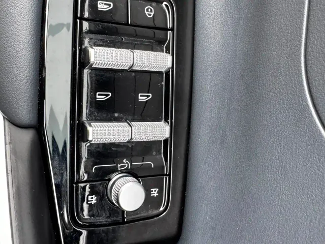 Geely Boyue L — Фото автомобиля 17