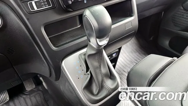 Hyundai Staria — Фото автомобиля 9