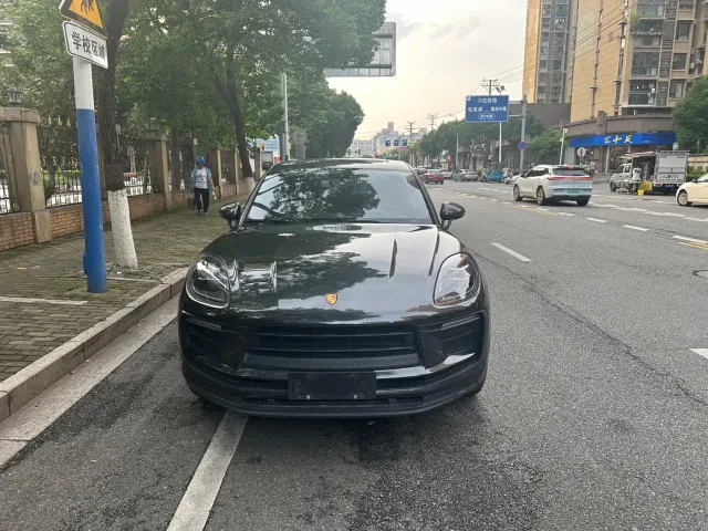 Porsche Macan — Фото автомобиля 23