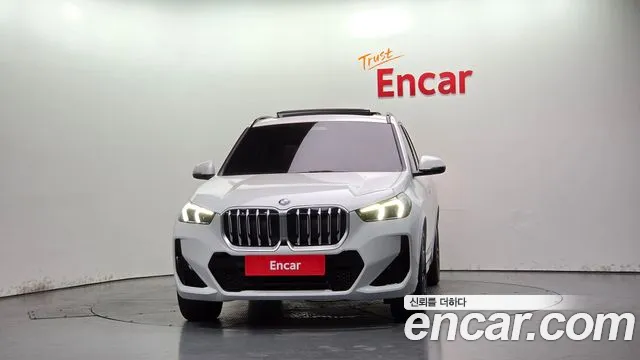 BMW X1 U11 — Фото автомобиля 3