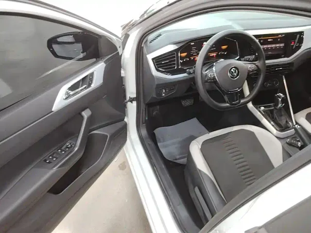 Volkswagen Polo — Фото автомобиля 15