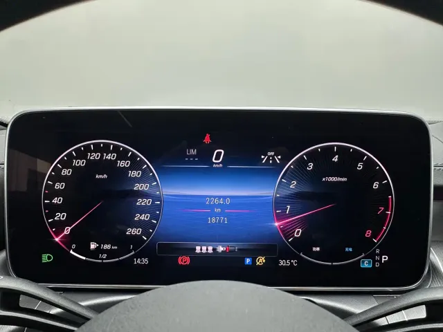 Mercedes-Benz C-Class — Фото автомобиля 24