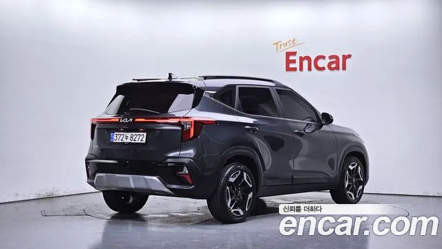 Kia Seltos Новый Seltos Бензин 2.0 2WD — Фото автомобиля 2