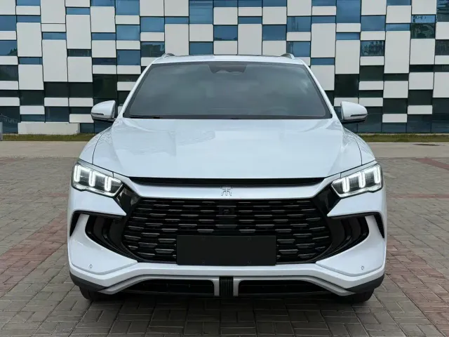 BYD Song Pro — Фото автомобиля 2