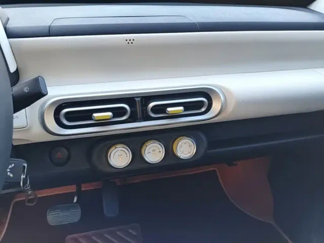 Wuling Hongguang Mini EV — Фото автомобиля 12
