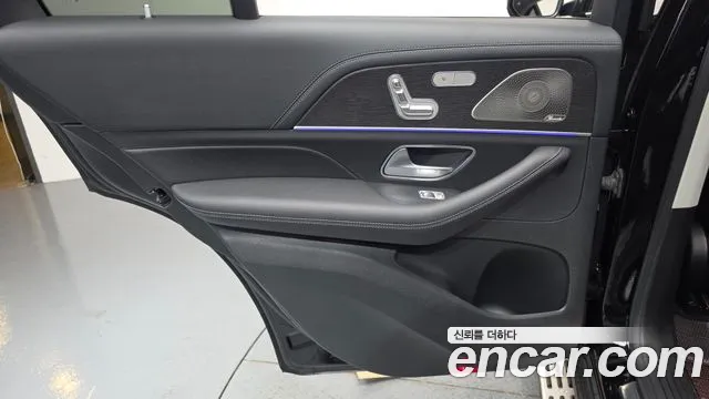 Mercedes-Benz GLE-Class — Фото автомобиля 25